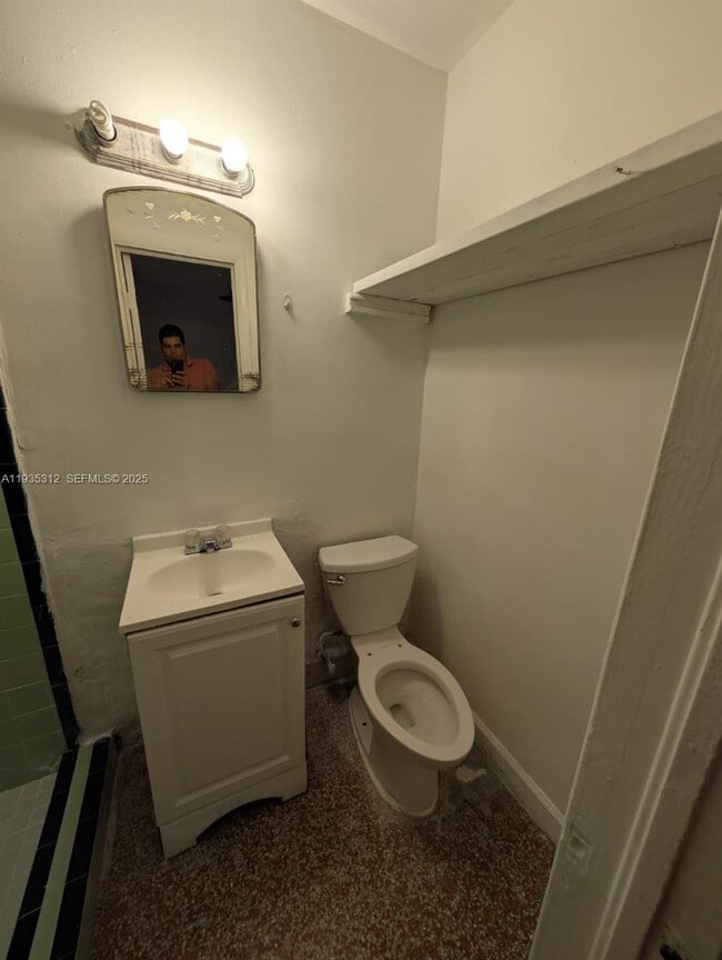 Photo - 2928 SW 10th St Unit 4