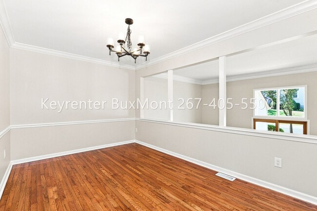 Photo - 102 Solway Cir