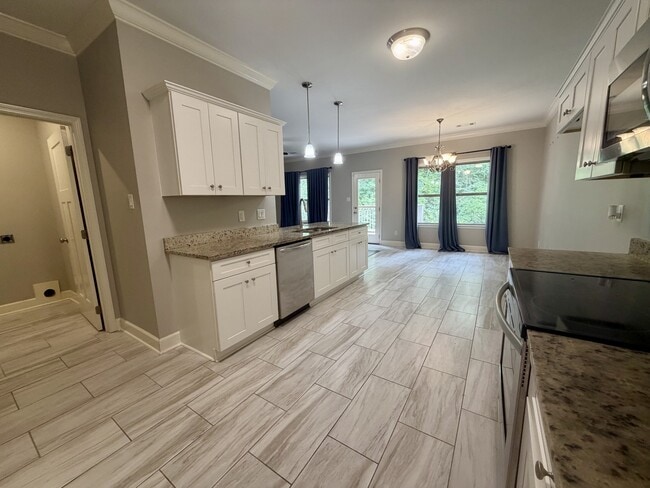 Photo - 4512 Western Woods Dr