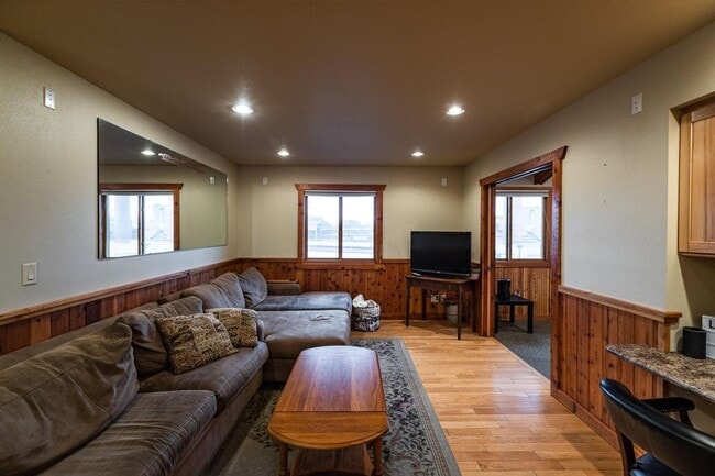 Photo - dschase Unit 1617