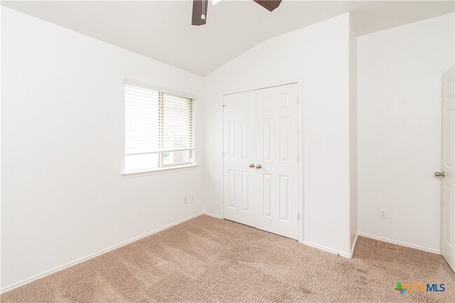 Building Photo - 7003 Osbaldo Dr