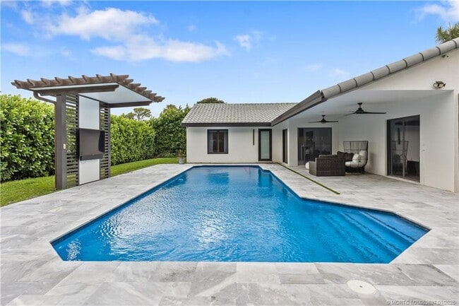 Photo - 5143 Deerhurst Crescent Cir