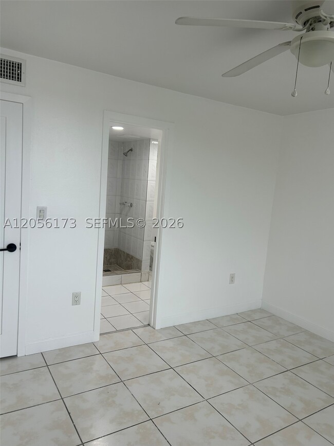 10000 NW 80th Ct Unit 2456