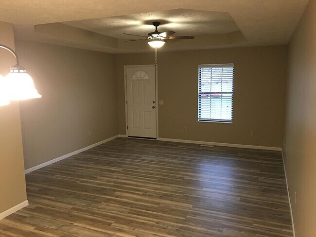 Photo - 2104 Southfork Dr