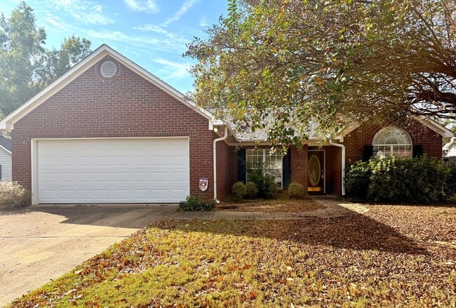 Building Photo - Beautiful 3-Bedroom Home in Desirable Ogle...