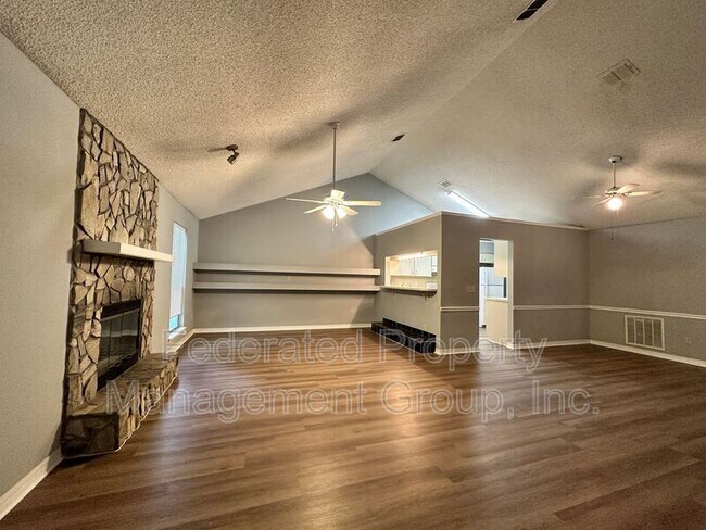 Photo - 1680 Sandy Hollow Loop