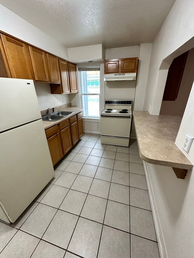 Photo - 1635 White St Unit 3