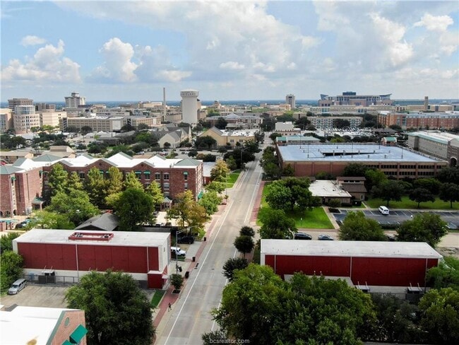 Photo - Available Now! 1 Bed, 1 Bath in Northgate