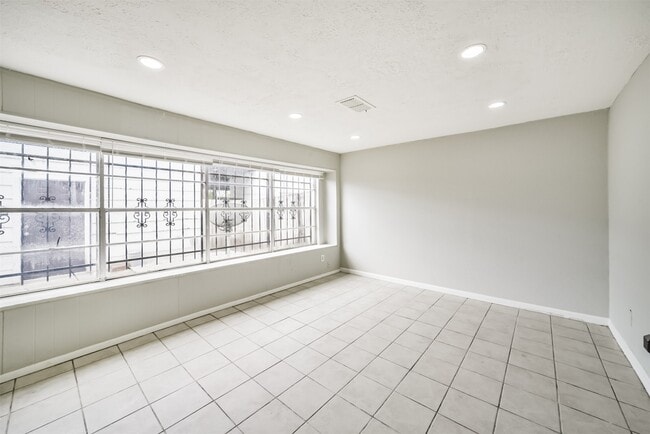 Photo - 7059 Chasewood Dr Unit True