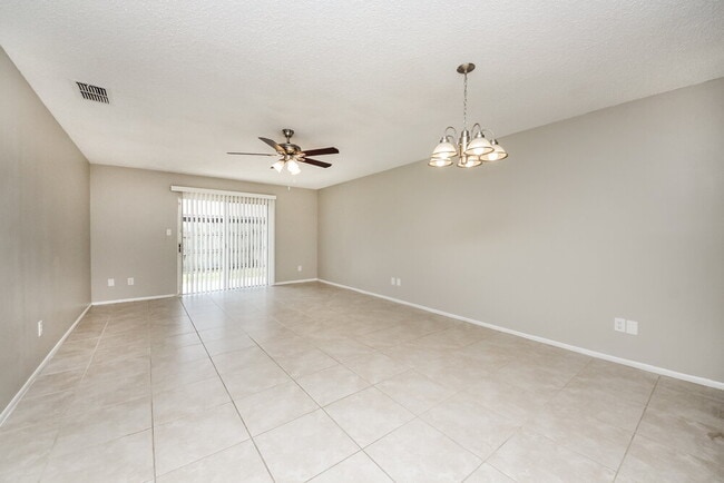 Photo - 3210 Tomahawk Dr