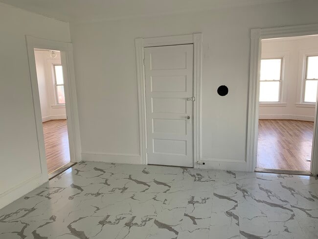 Photo - 363 Spruce St Unidad 2