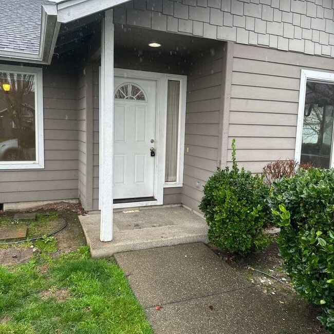 Photo - 1223 SW Sun Glo Dr