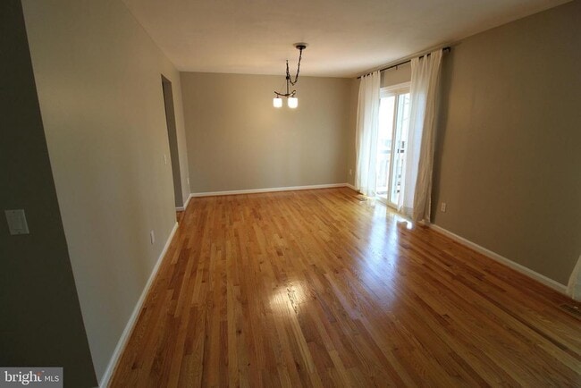 Photo - 6055 Meyers Landing Ct