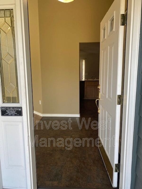 Photo - 2002 NE 153rd Ave