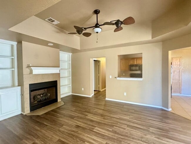 Photo - 421 Sterling Pointe Way