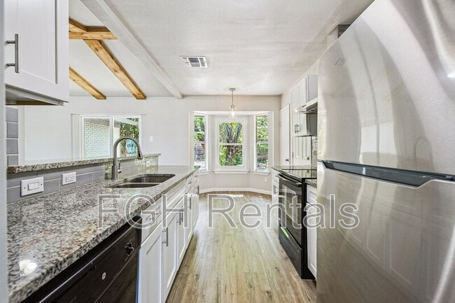 Photo - 4218 Mabuni Dr