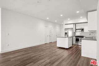 Photo - 1215 S Bedford Dr