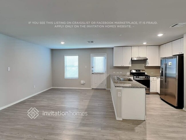 Photo - 13722 Bucket Way