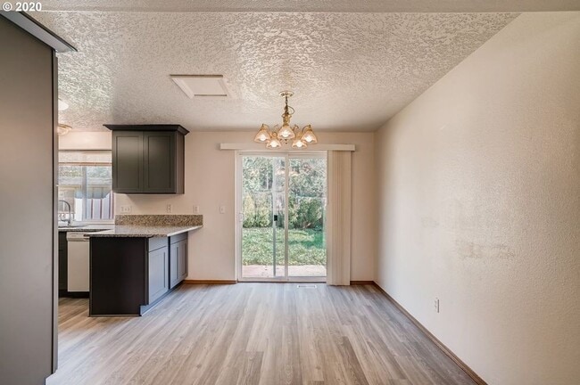 Photo - 4 Bedrooms House for Rent