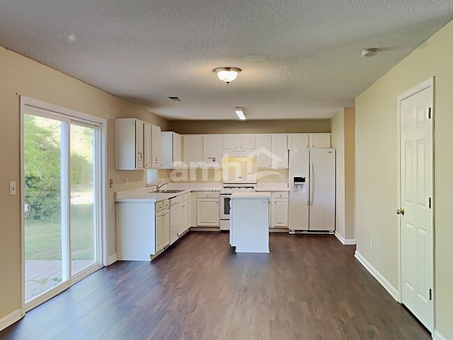 Photo - 1079 Chapel Creek Rd