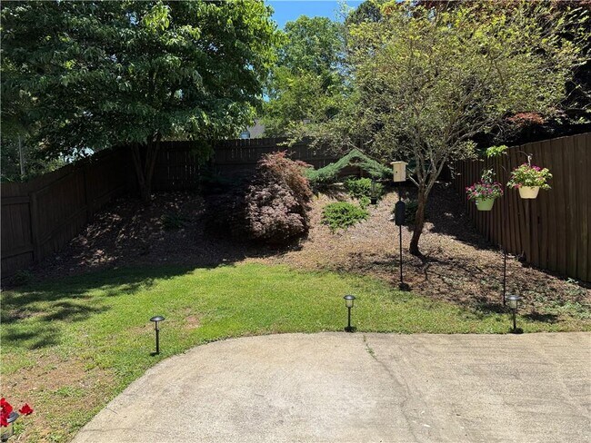 Photo - 4148 Fawn Ct NE