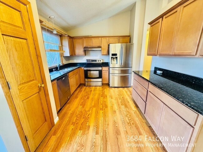Photo - 3684 Falcon Way