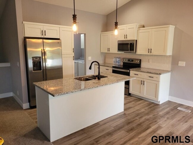 Photo - 3031 Lakeside Dr