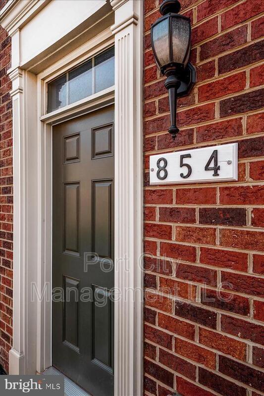 Photo - 854 S Macon St.