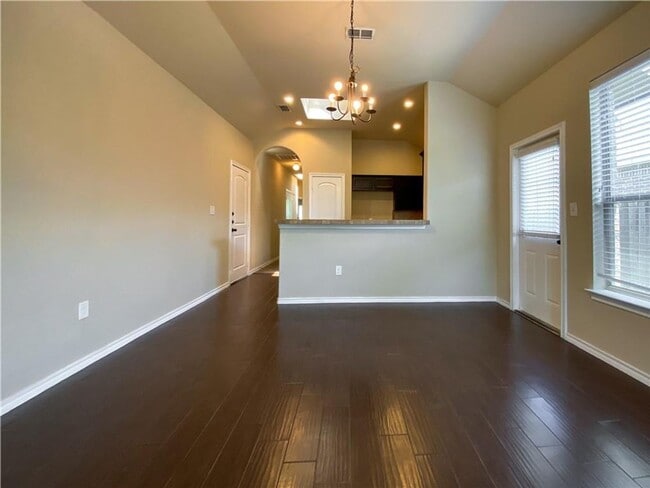 Photo - 125-131 Creekside Villa Dr