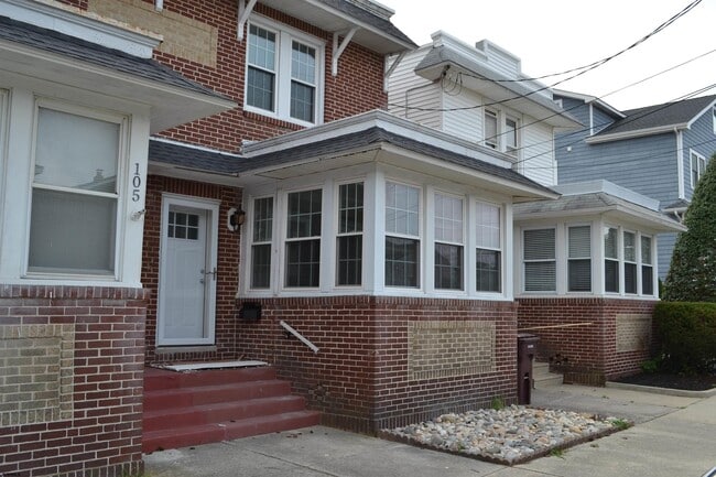Building Photo - 103 N Harvard Ave Rental