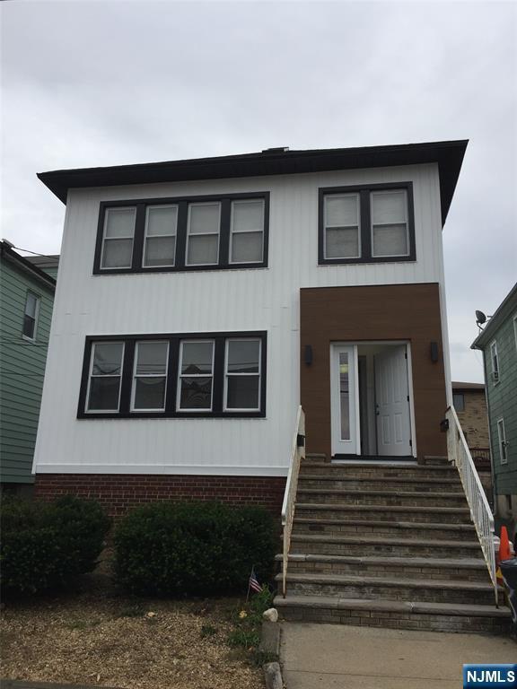 Building Photo - 248 2nd St