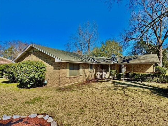 Photo - 761 Forestdale Dr