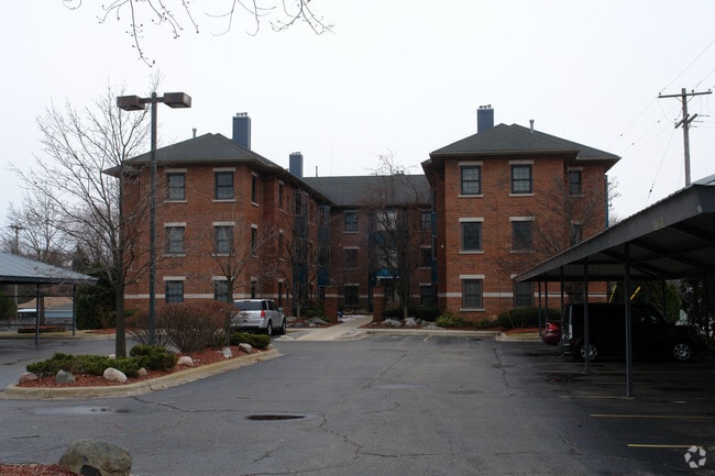 Photo - Charlestowne