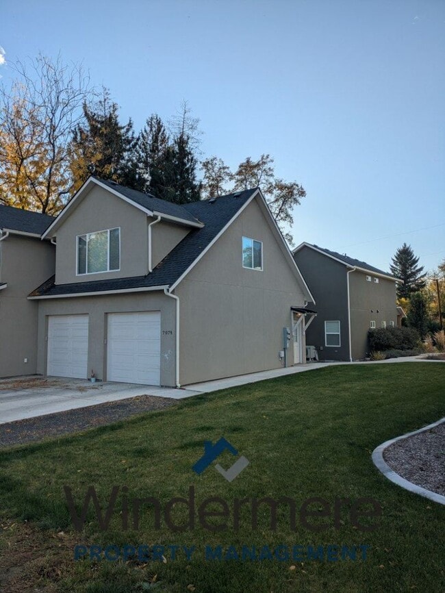 Building Photo - woodlawn705 1/2 &amp; 707 1/2 Unit 707 1/2 Woodlawn Street