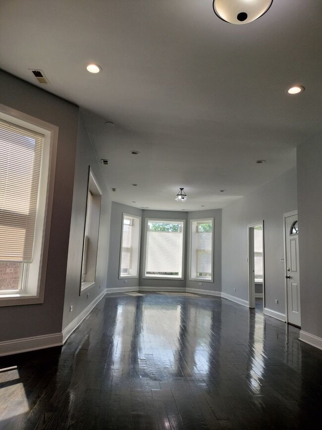 Photo - 1529 S Central Park Ave