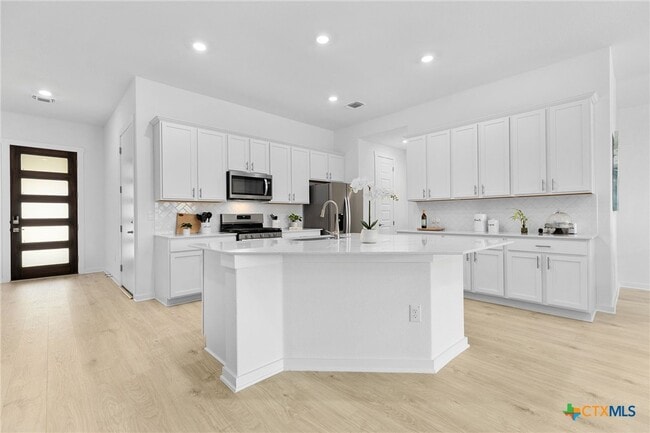 Building Photo - 2132 Magnolia Hl Dr Rental