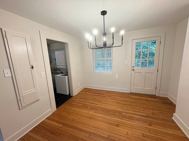 Photo - 202 E Bradford Rd