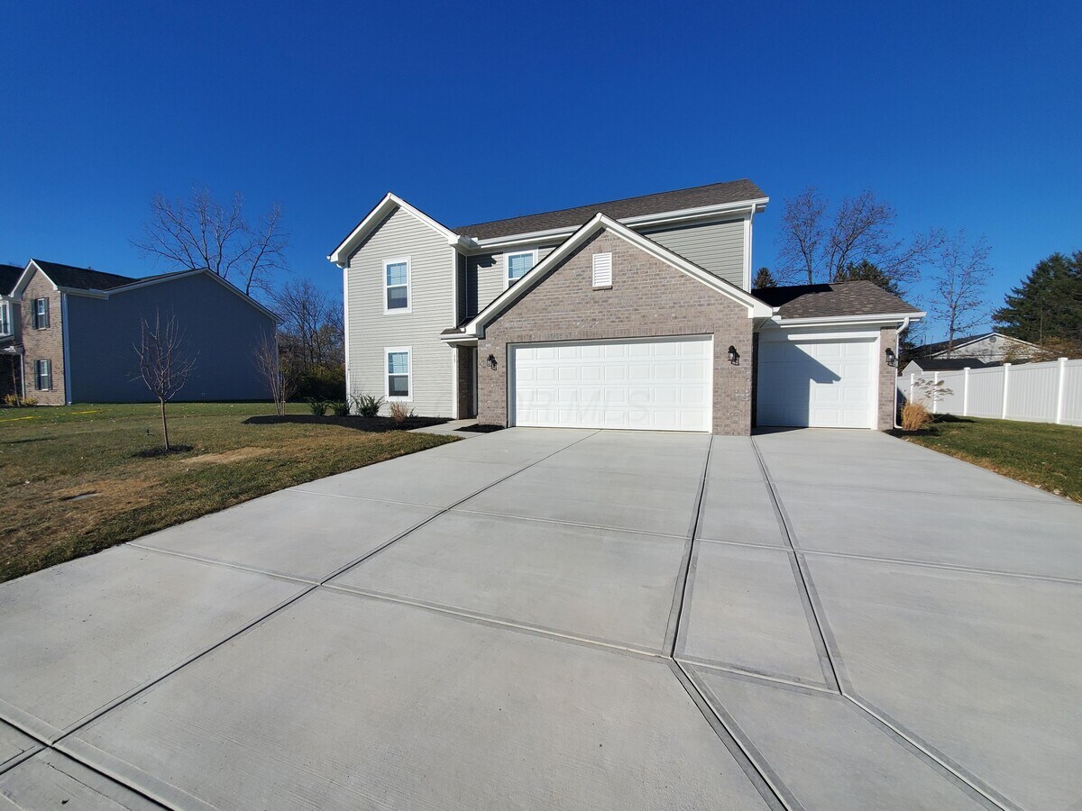 Photo - 15 Clinchfield Ct