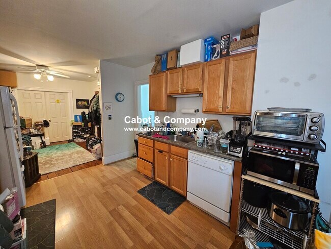 22 Mead St Unit 1