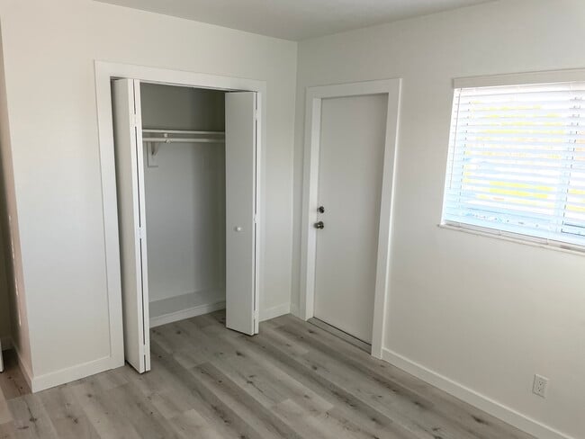 Photo - 4911 NE 19th Ave Apartments Unit 4