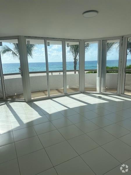 Building Photo - 15645 Collins Ave Unit 205 Rental