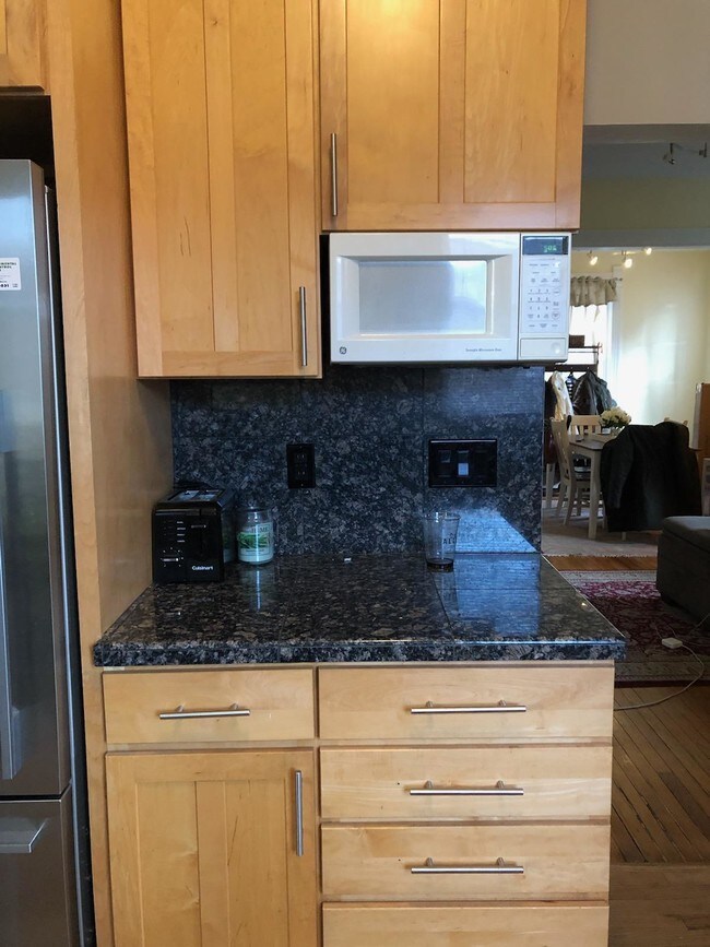 Photo - 4415 Stuart St