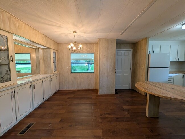 Photo - 2 Bed 2 Bath with screen porch and on well