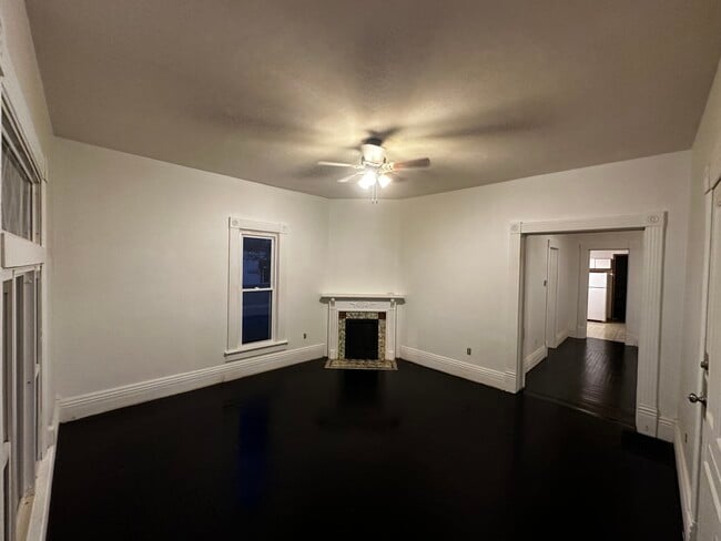 Photo - 717 E Center St