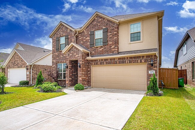 Photo - 209 Cambria Green Ln