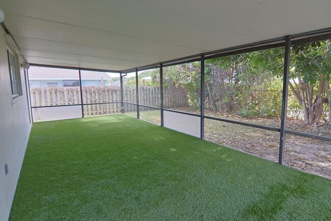 Photo - 3470 SW 4th St