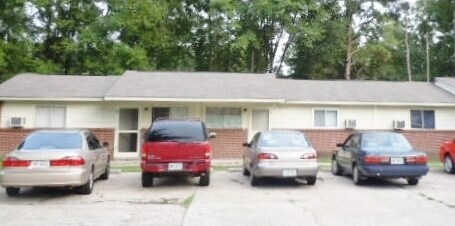 Photo - 4656 Lamore St Apartments