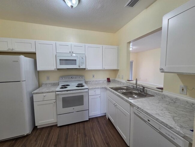 Photo - 515 Villa Del Sol Cir Unit 206