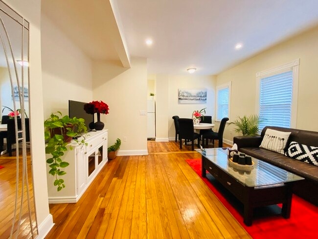 Photo - 23 Charnwood Rd Condo Unit 1