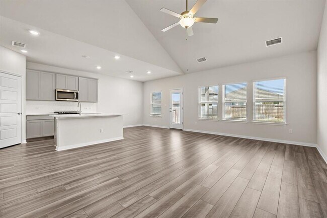 Photo - 631 Wild Spur Ln